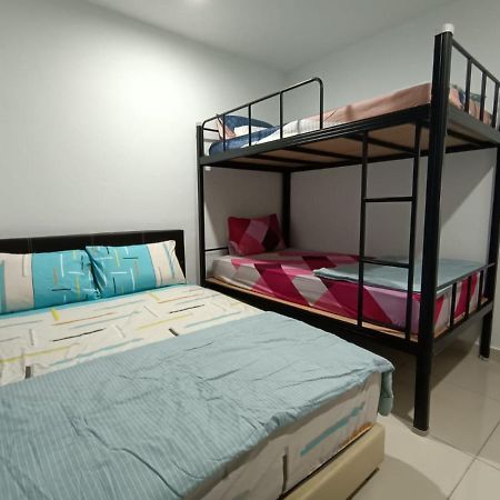 Pd Batu 9 Cocobay Apartment With Family Kampong Tanah Merah  Bagian luar foto